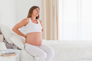 Back pain in pregnant girl